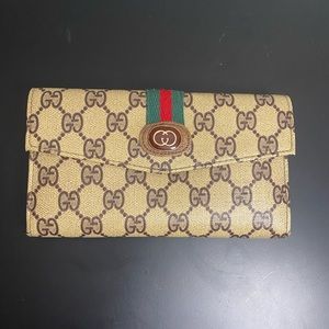 Fake Gucci Wallet